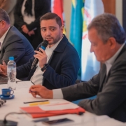 Gabriel em reunião sobre política habitacional com o governo federal 2025